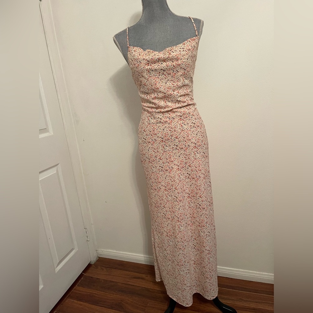 Fortunate One Floral Maxi Dress .Size Small